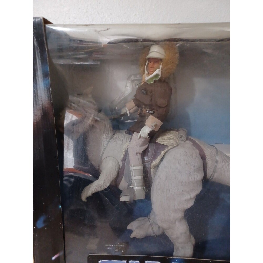 NEW DAMAGED BOX Star Wars Action Figure Han Solo Tauntaun 12" Kenner Collector E - Picture 2 of 12